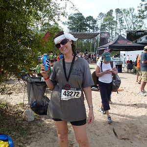 No one rocks a gauze bow like Heidi Ho