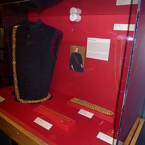 Mel Fisher gold chains 2