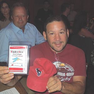 GreenGo(Texans!)Dave's a door prize winner.