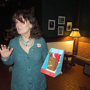 Holly's gift is the $hit