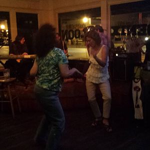 Heidi Ho cuttin' it up on the dance floor