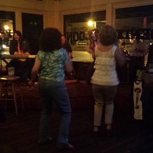 La Presidenta shakin' her groove thing