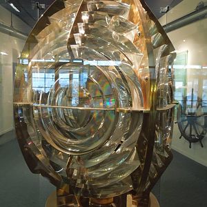 Fresnel lens