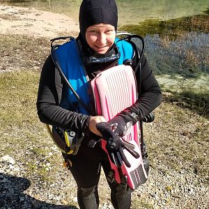 wanderwoman diving wet - brrrrrrr
