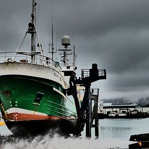 Swabbing the hull