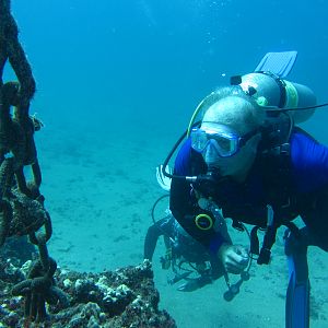 Hawaii Pu-u Olai K-Jenn Diver With Frogfish-7447