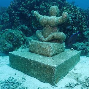 Underwater Chichi sculpture