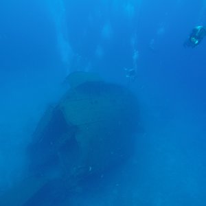 2 - Dropping onto the El Aguila wreck stern