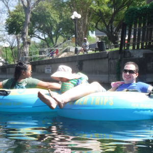 Float 04 - Tropical Family.png