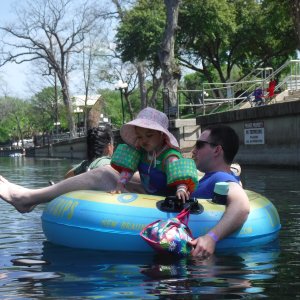 Float 05 - Baby Tropical blows raspberries.JPG