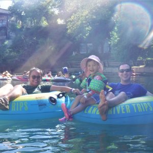 Float 25 - Tropical Family.JPG
