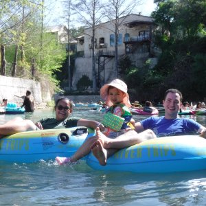 Float 26 - Tropical Family.JPG