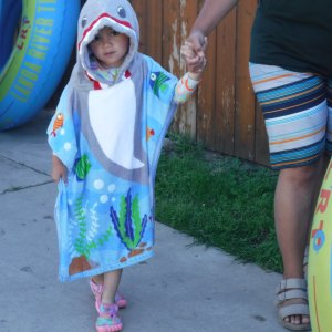 Float 31 - Baby Tropical's Pink Toes.JPG