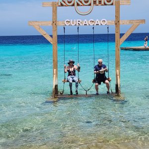 Reefhound and watermonkee on the swing