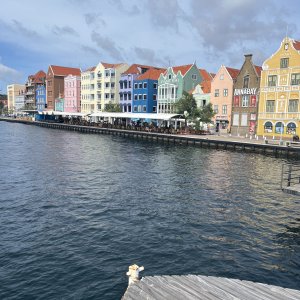 43 - Willemstad from the bridge.JPG