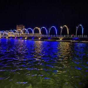44 - Queen Emma Bridge at night.JPG