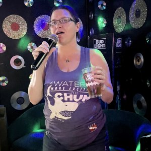 Lakediver belting one out
