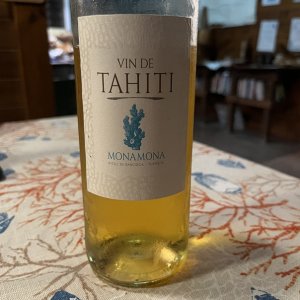 Tahiti wine at Le Bounty