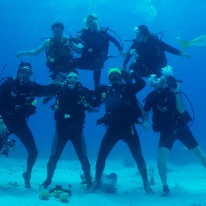 Roatan 2005 reupload