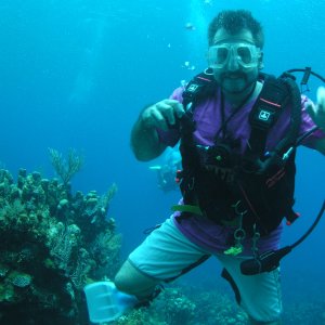 Roatan 2005 reupload