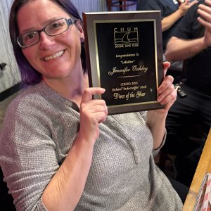 Jen receives her Diver of the Year award