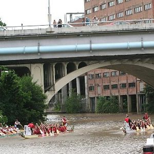 Race 1 - rounding the bend