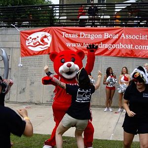 That Bear Can Dance!