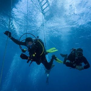 safety stop under the Spree