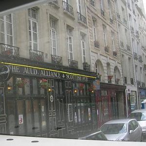 been there outback? scot pub in paris