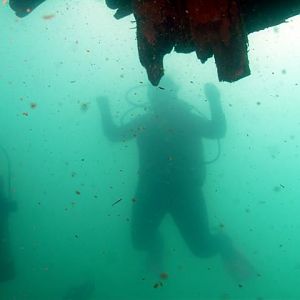 Cold pretends to be a ghost diver