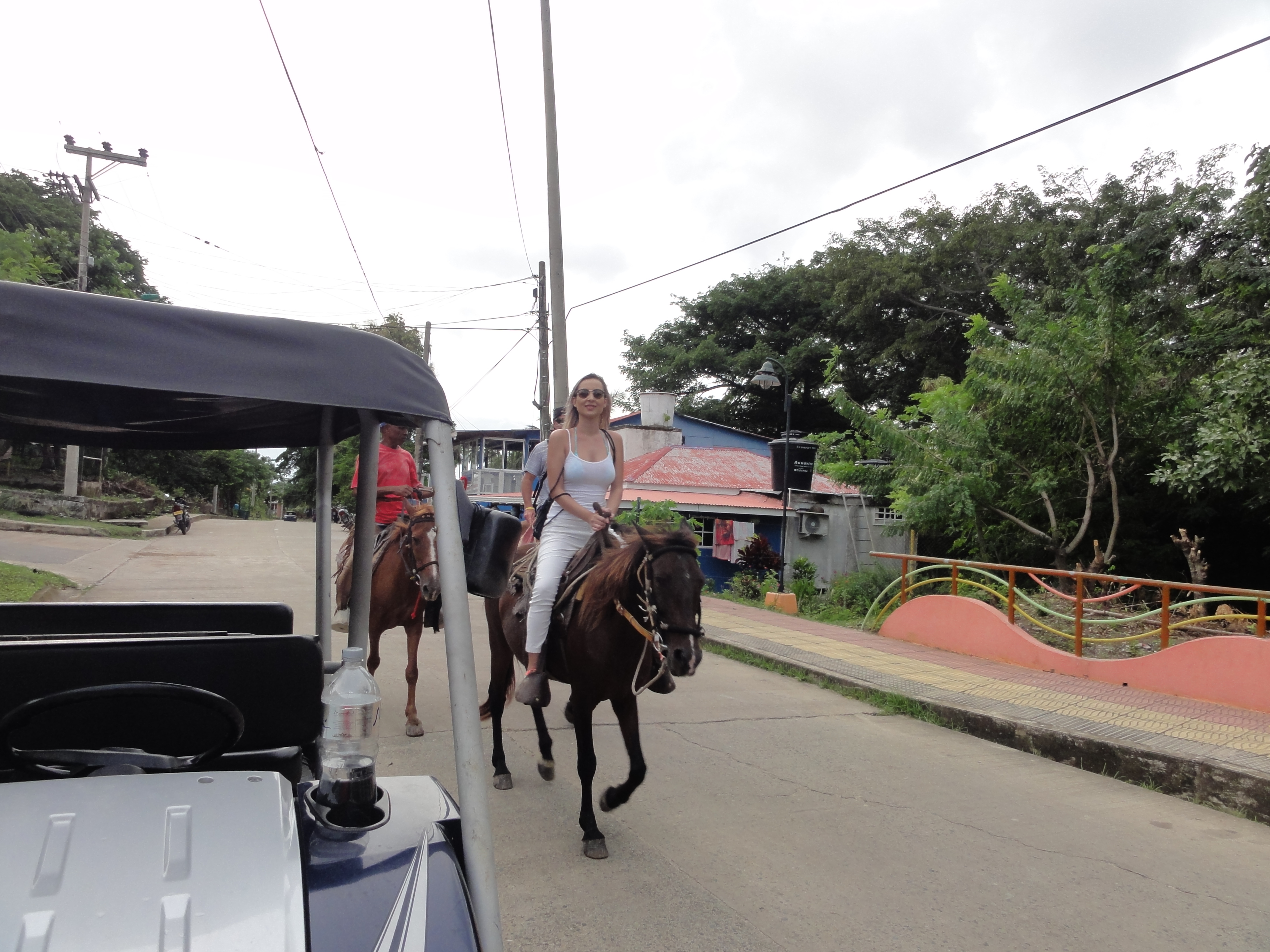 12 - South West Bay Providencia