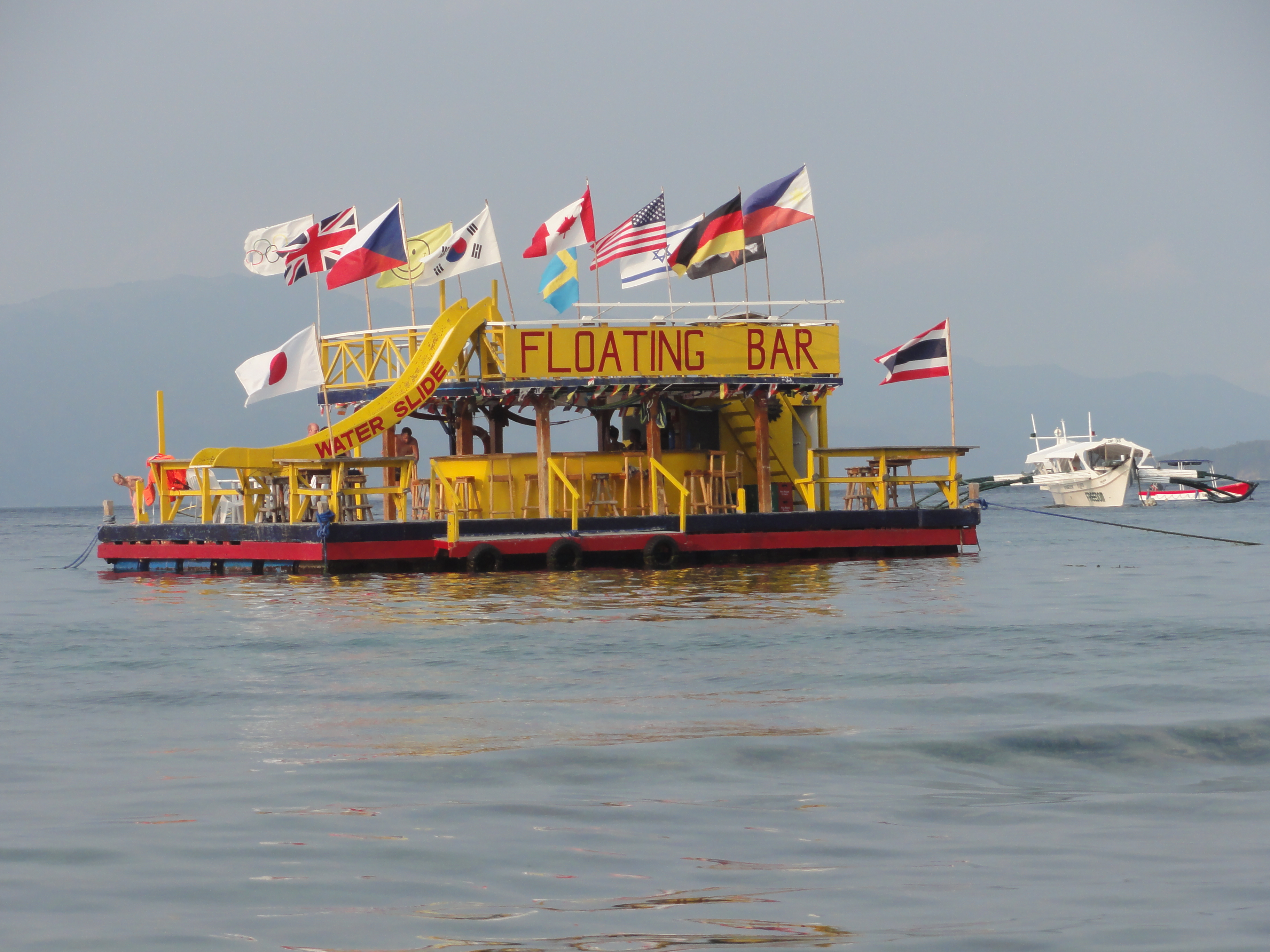 14  Floating Bar