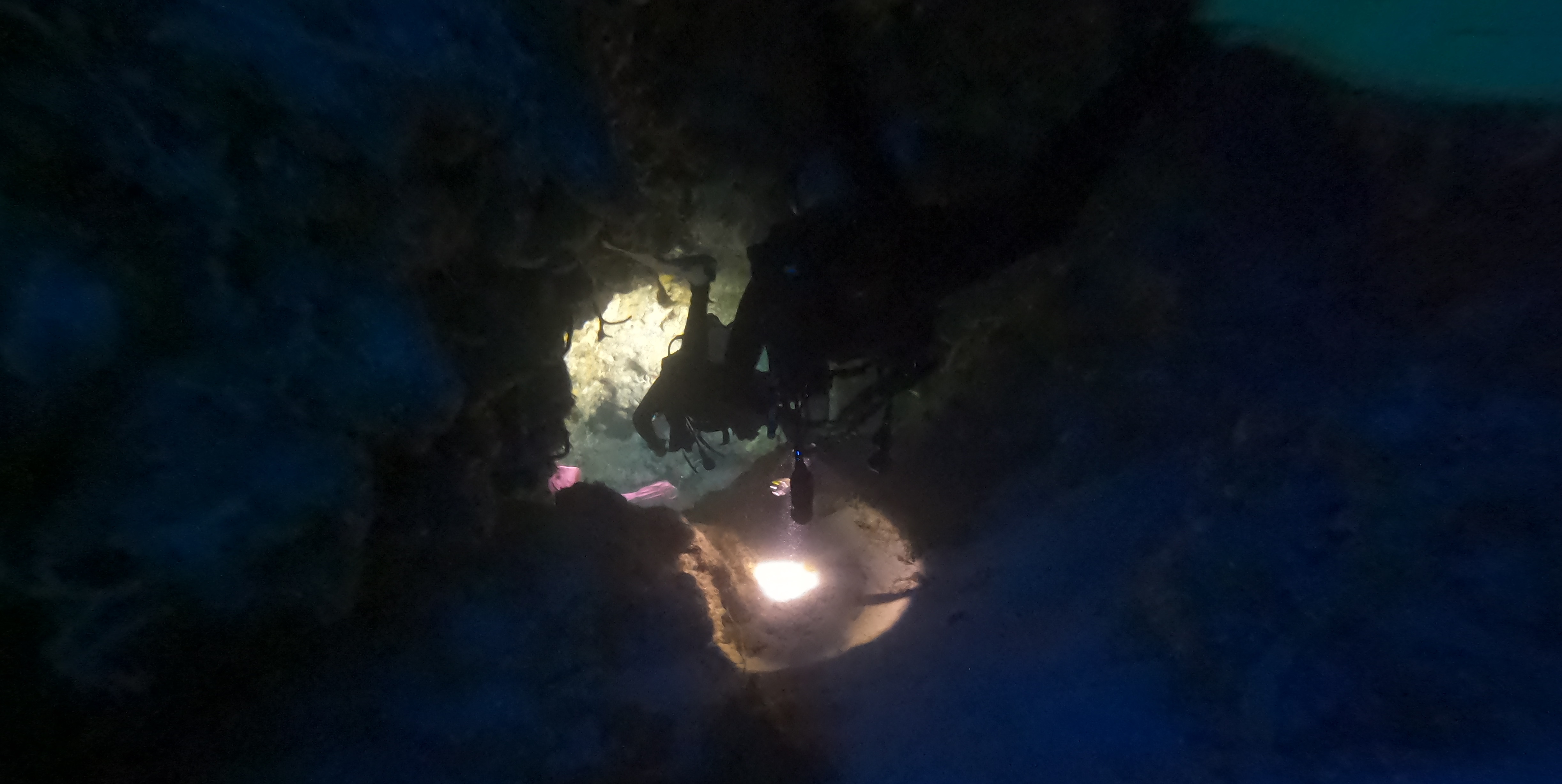 15 - Deeper swim-thru