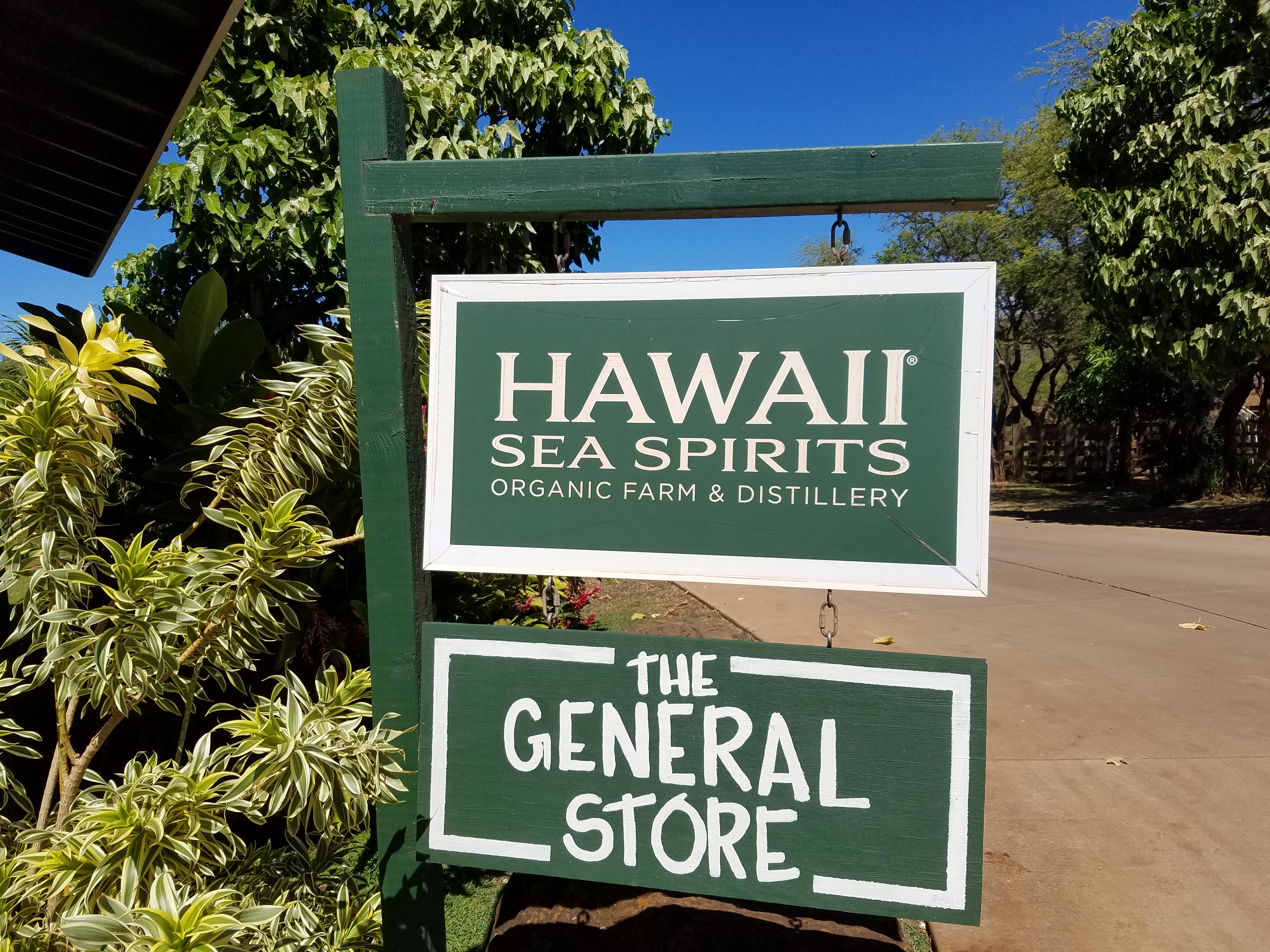 2017 0926 Maui OceanDistillerySign