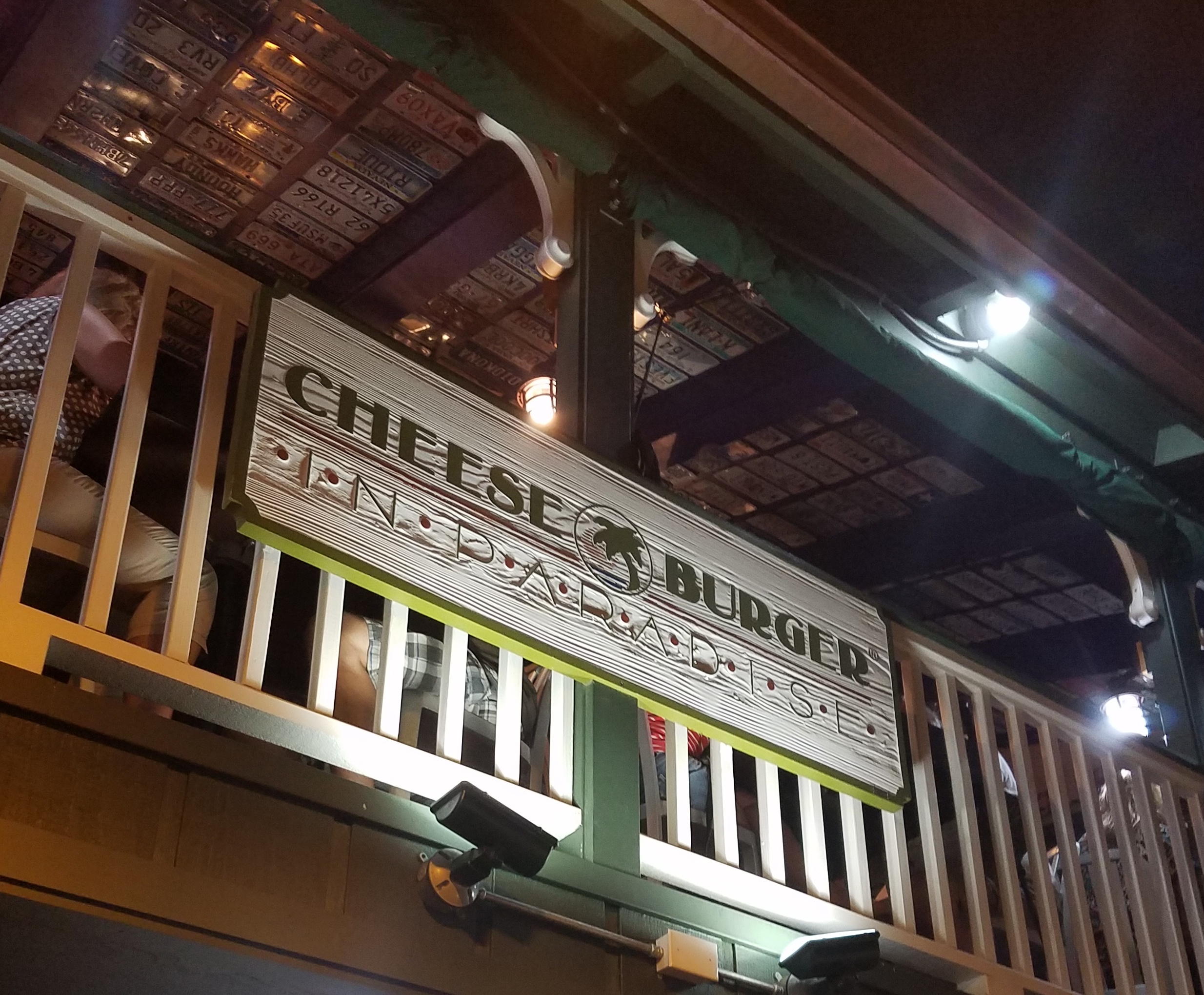 2017 Maui Cheeseburger Sign