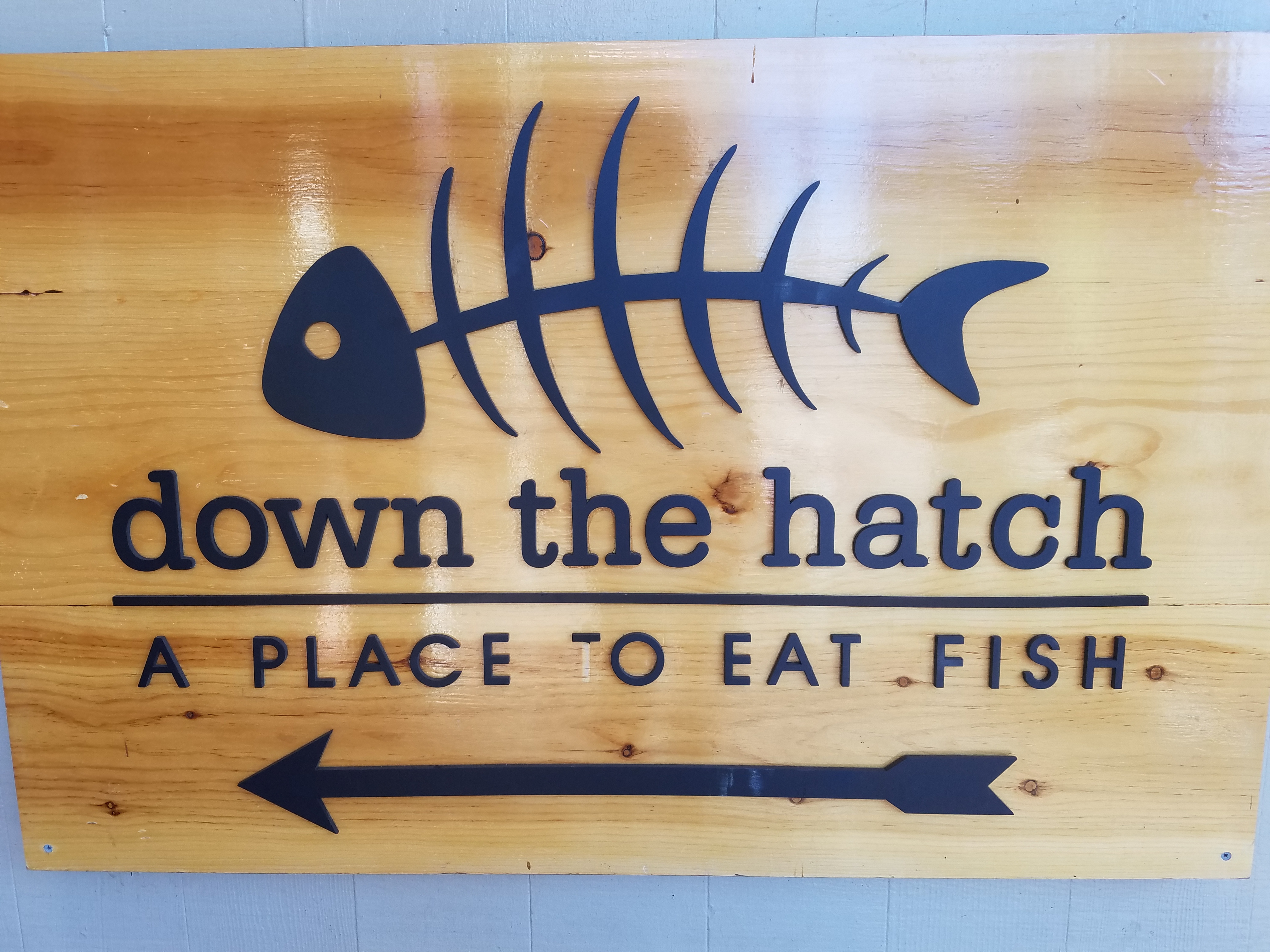 2017 Maui DownTheHatch Sign