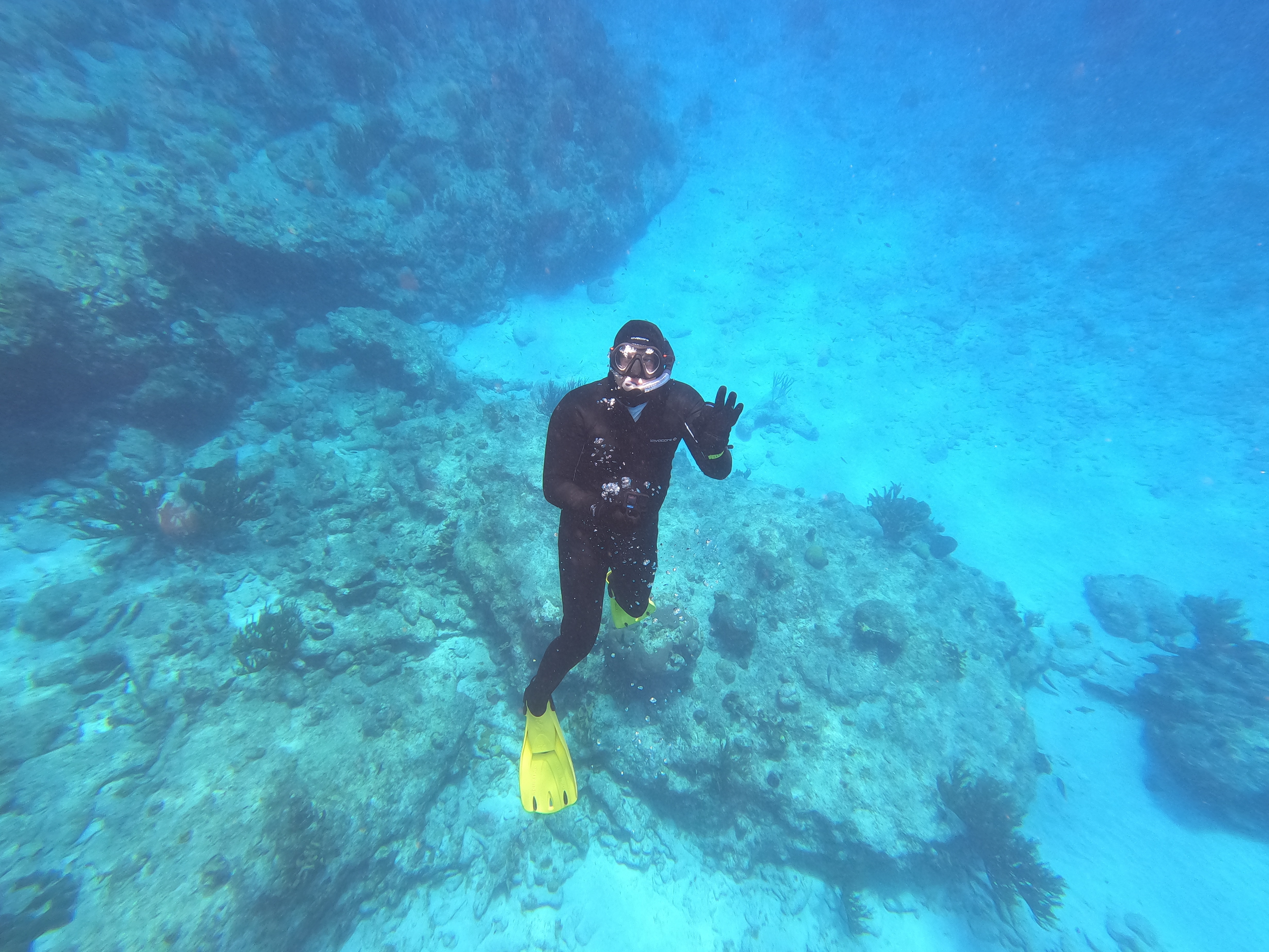 36 - AdamBOM snorkelling.JPG