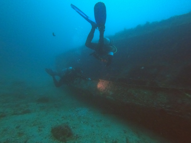 4 - Wreck dive