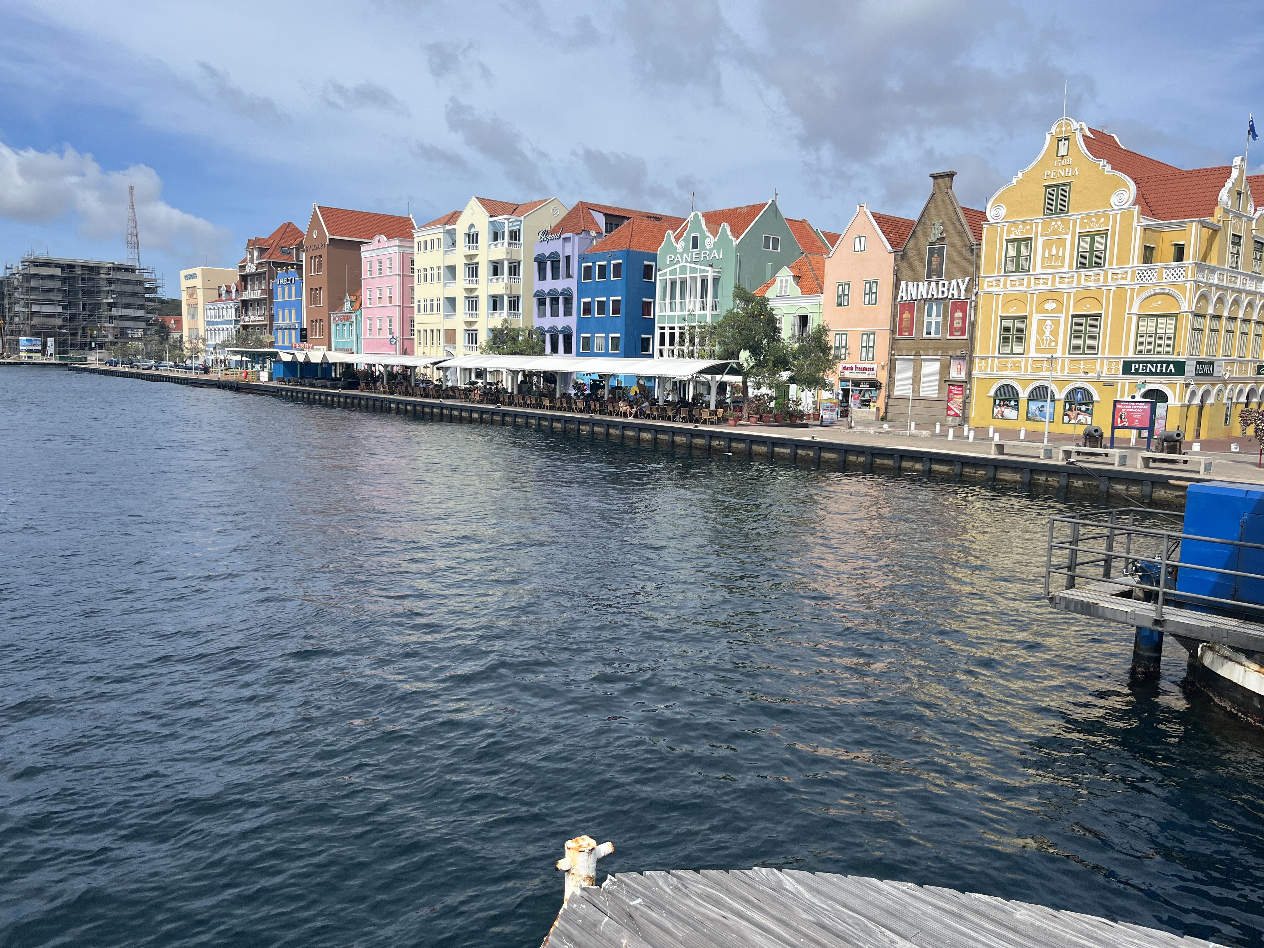 43 - Willemstad from the bridge.JPG
