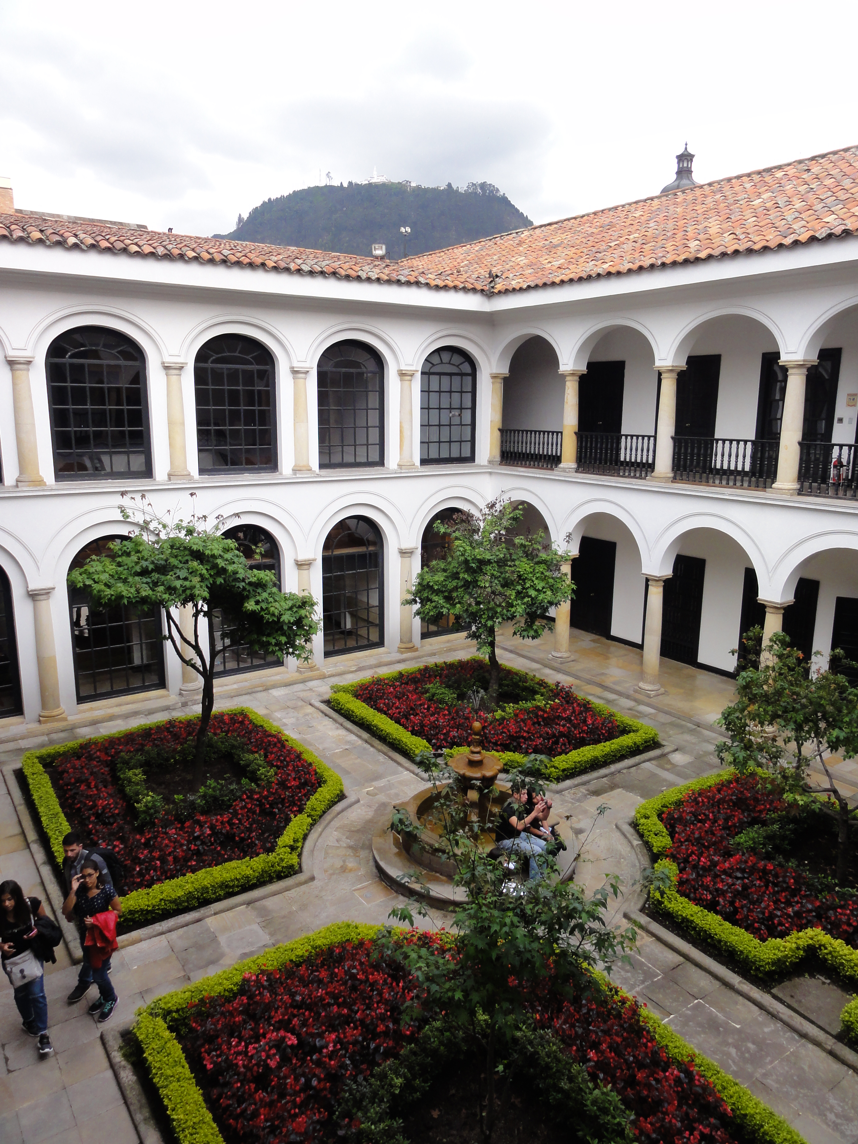 69 - Museo De Arte Del Banco