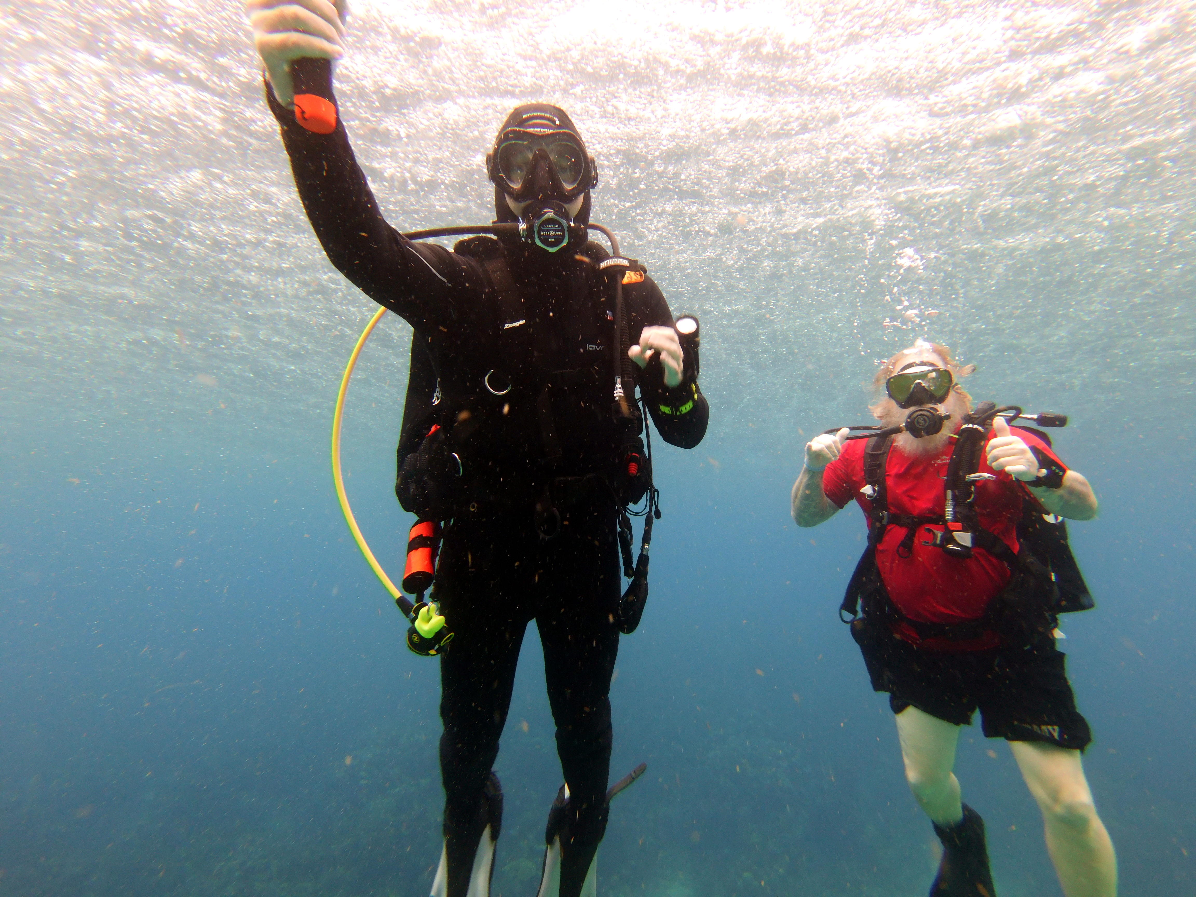 AdamBOM and VikingDiverTX doing their safety stop