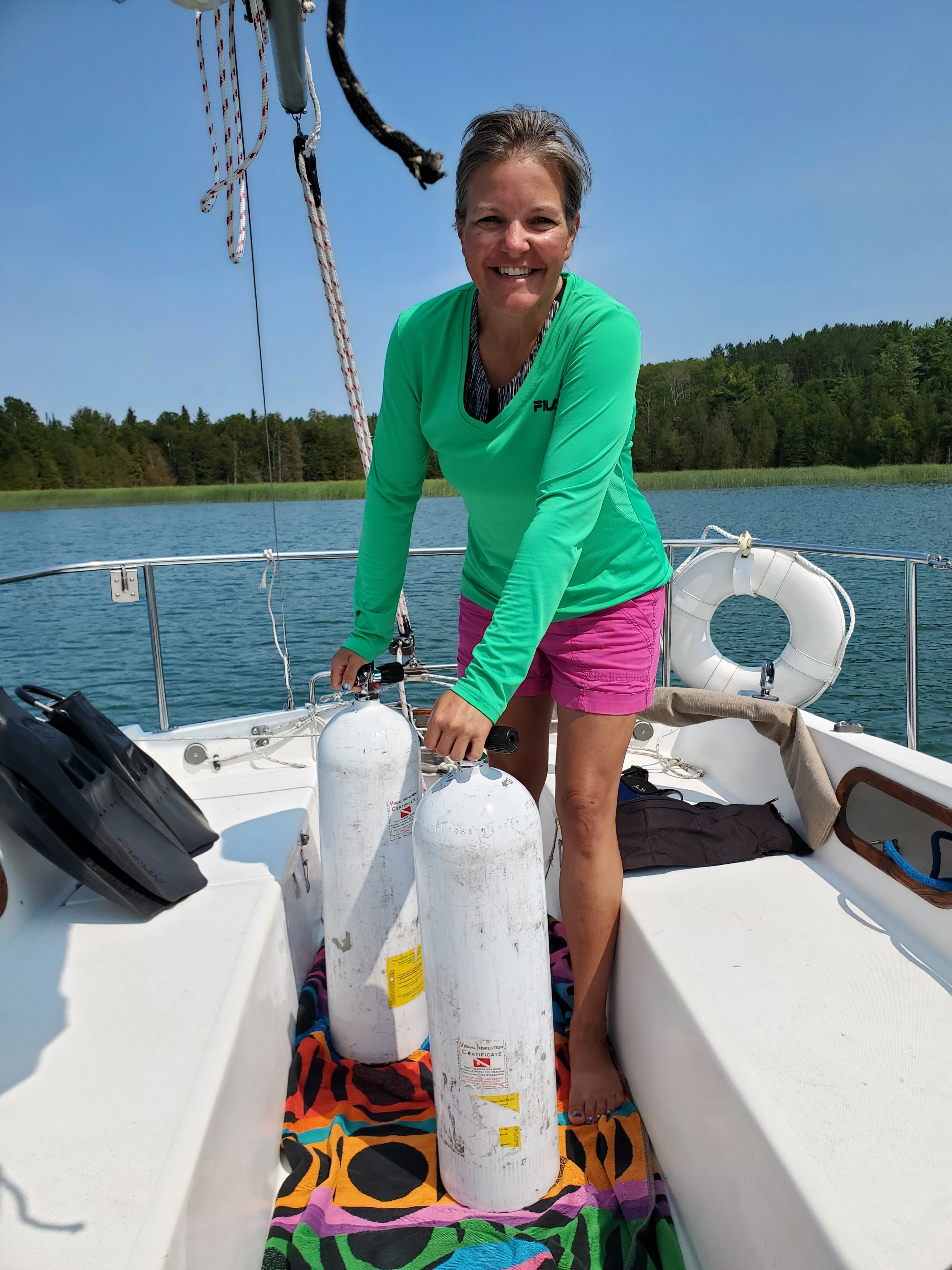 Aug DAM CHUM - Siren Gearing Up To Dive Oyster Bay
