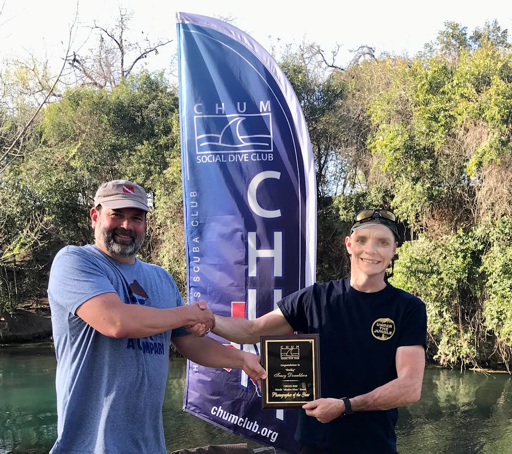 birddog accepts her Photographer of the Year award