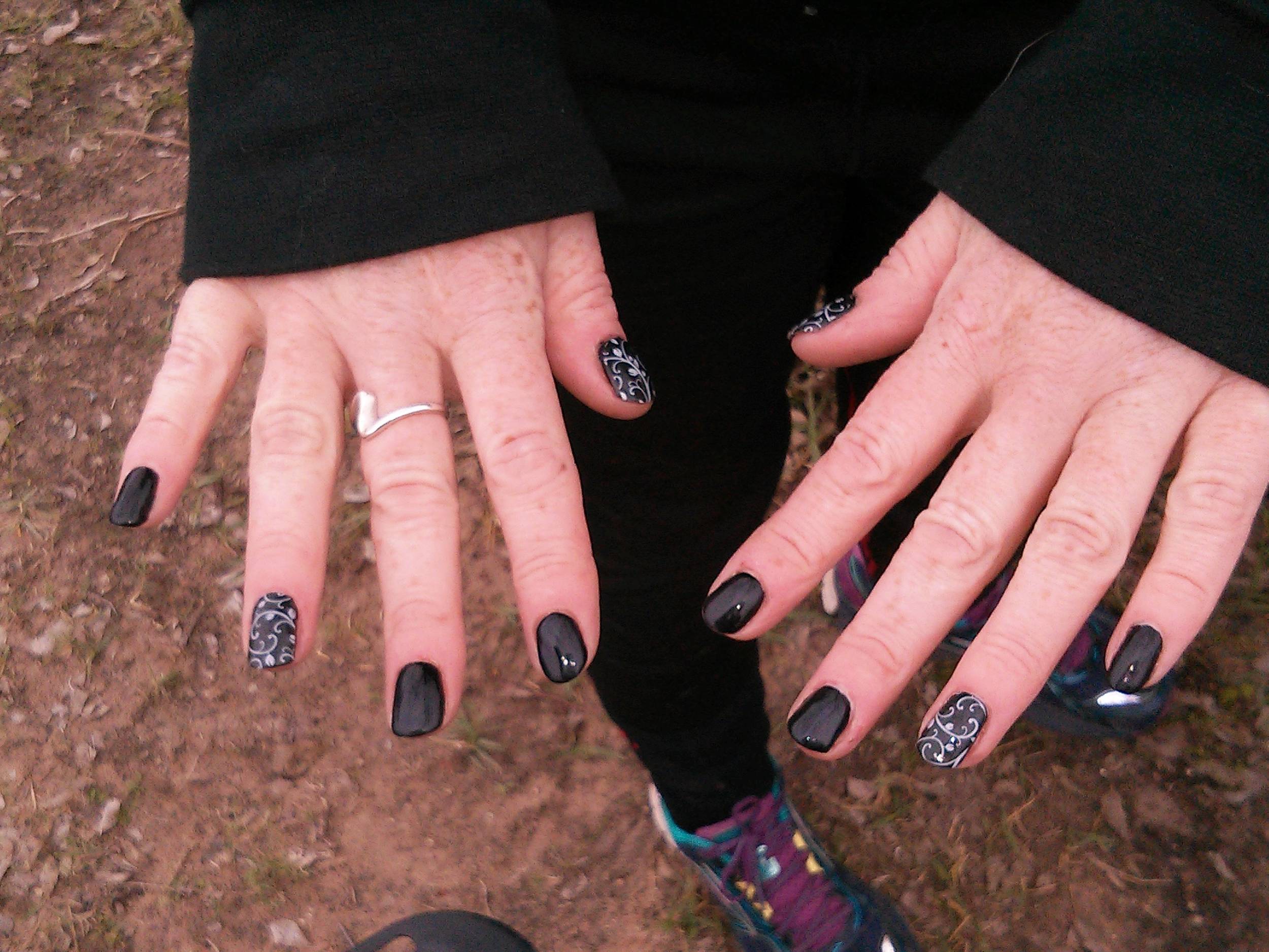 birddog's fancy nails