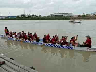 CHUM 2011 Dragon Boat Team Practice