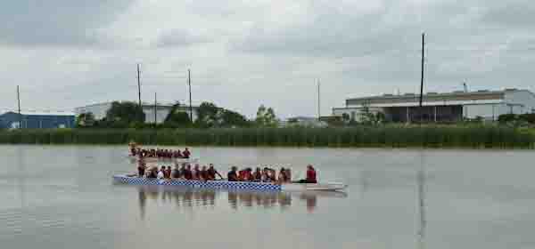 CHUM 2011 Dragon Boat Team Practice