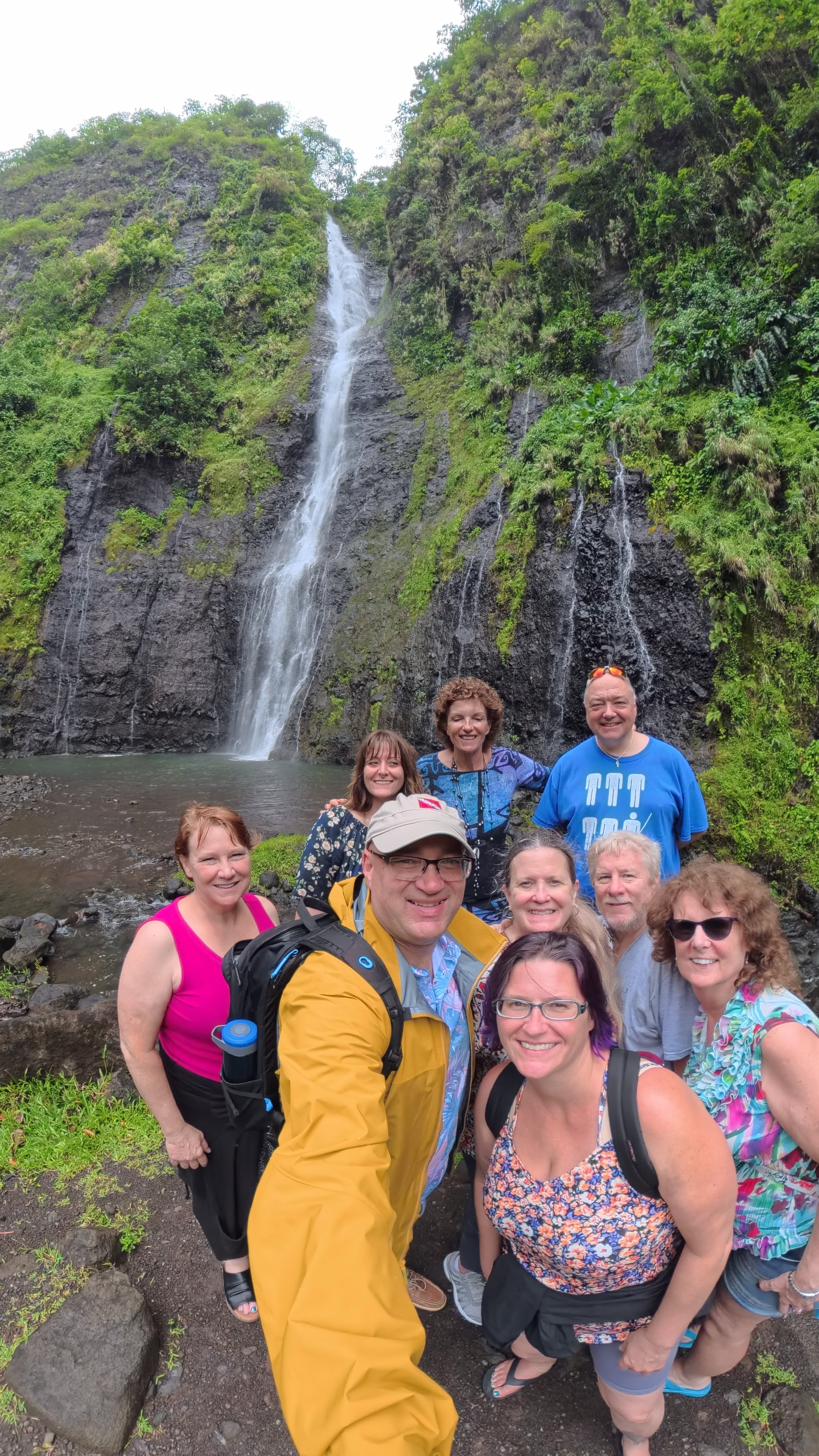 Chummers touring Tahiti