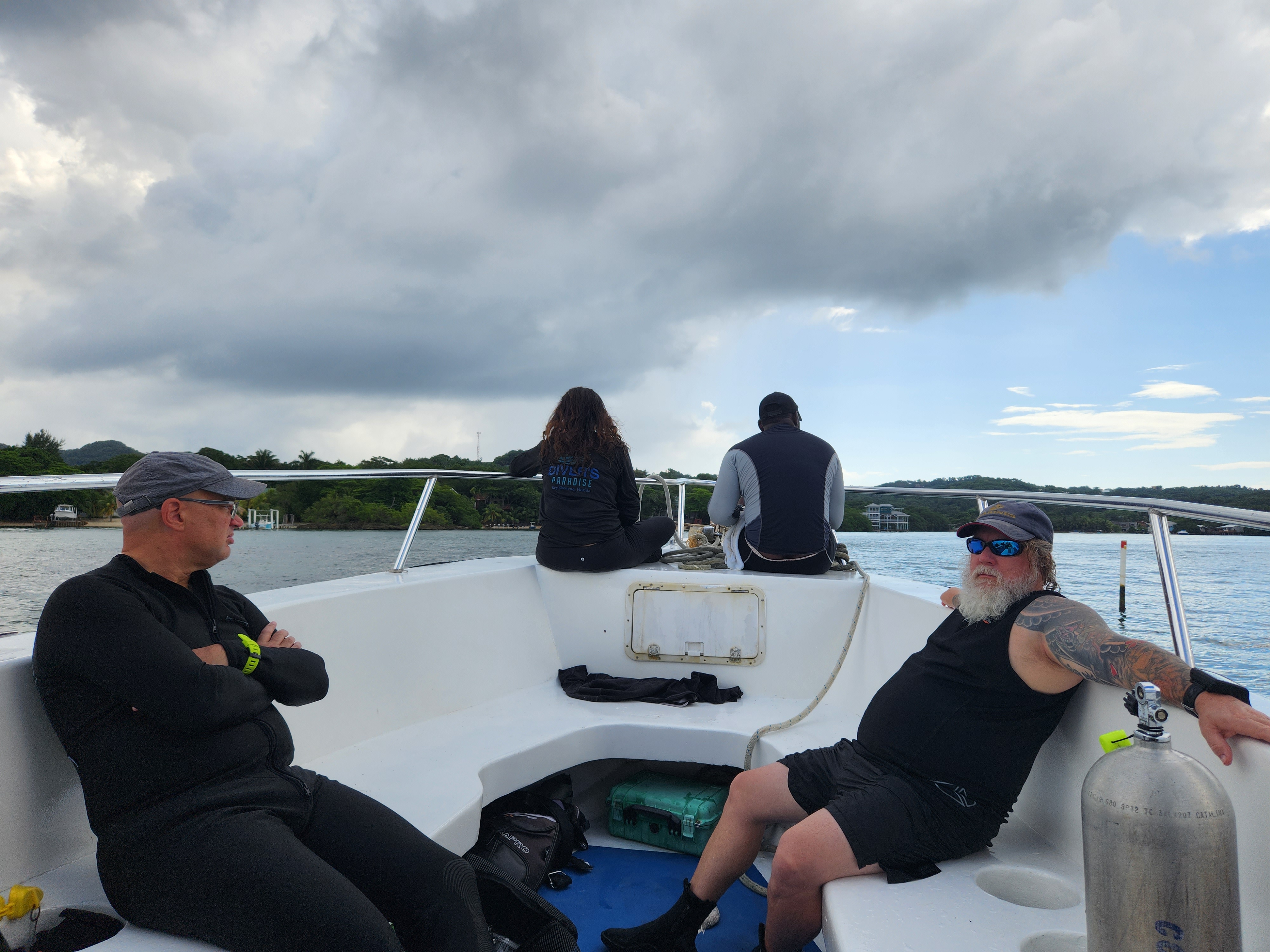 Deepbubbles and Ricardo enjoying a quiet moment on the boat ride back to Seagrape