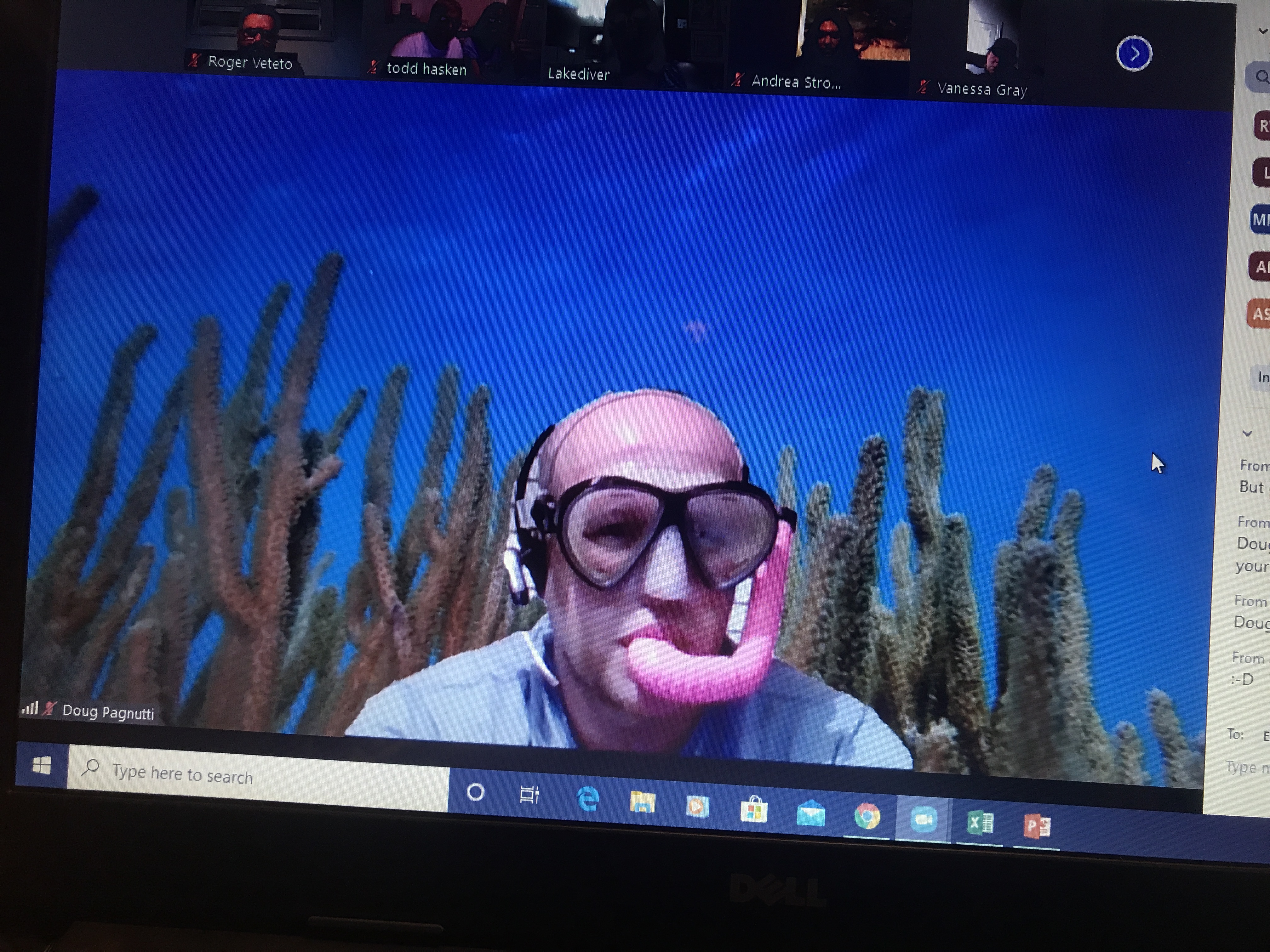 Doug’s dive computer has a Zoom function