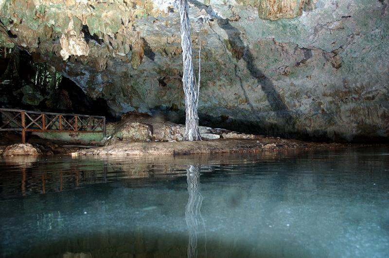 Entrance to Aktun Hu